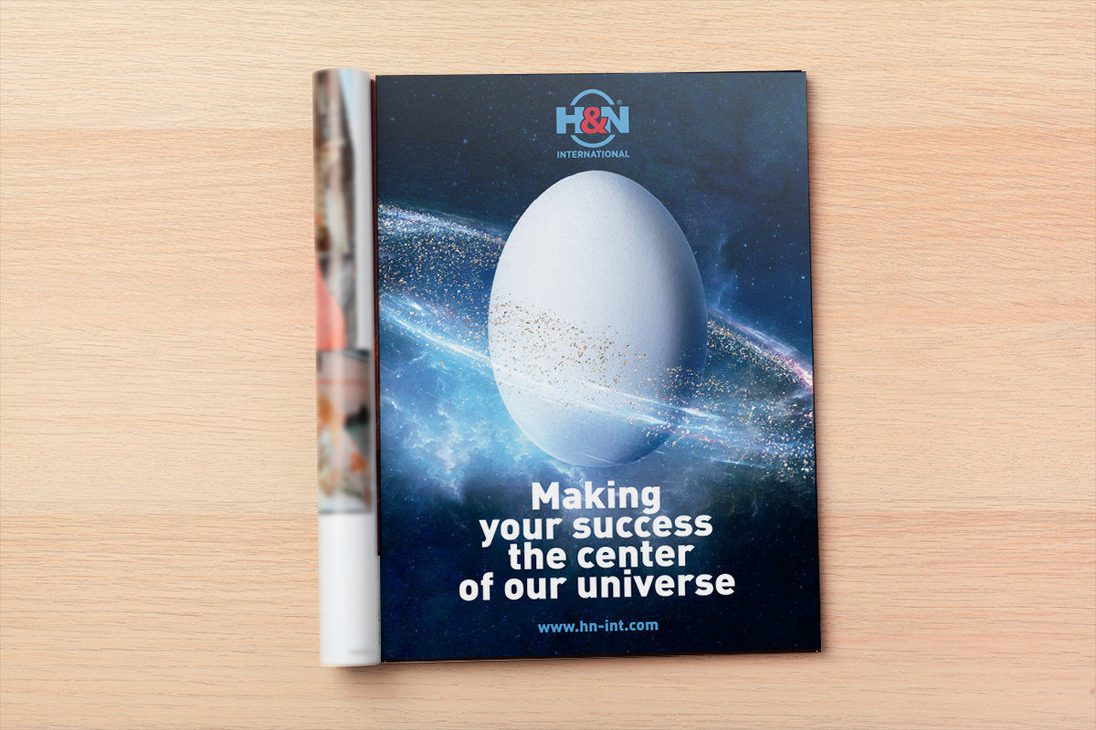 Anuncio H&N International - Making your success the center of our universe - White Egg (impreso)